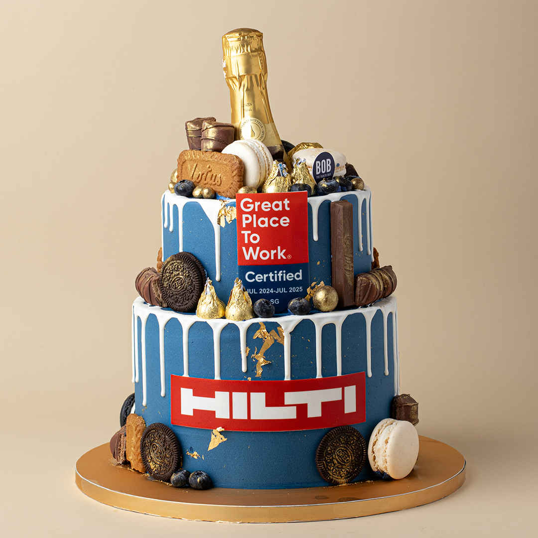Customised Anniversary Cakes