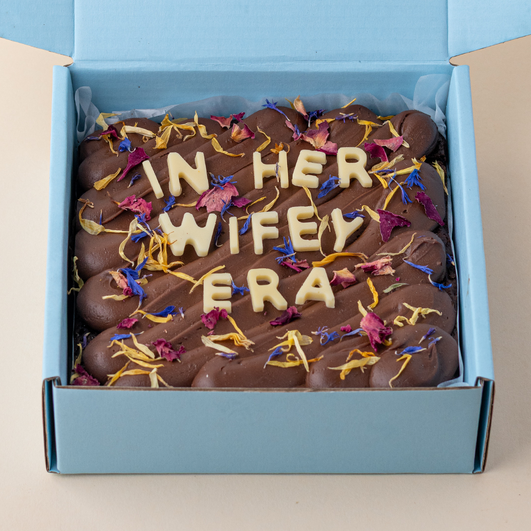Floral Romance Customisable Brownie