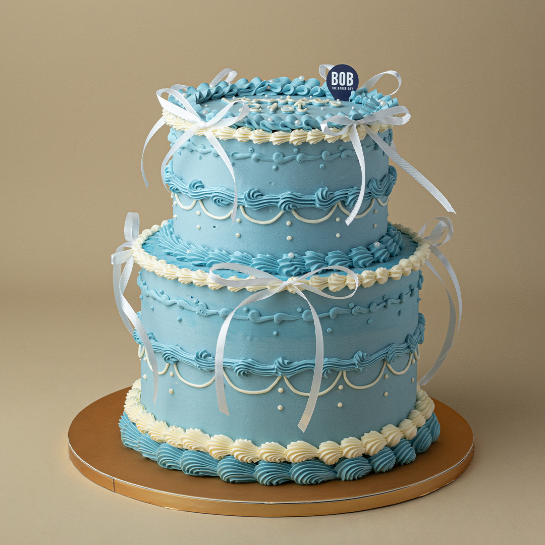 Baby Blue Vintage Coquette Cake