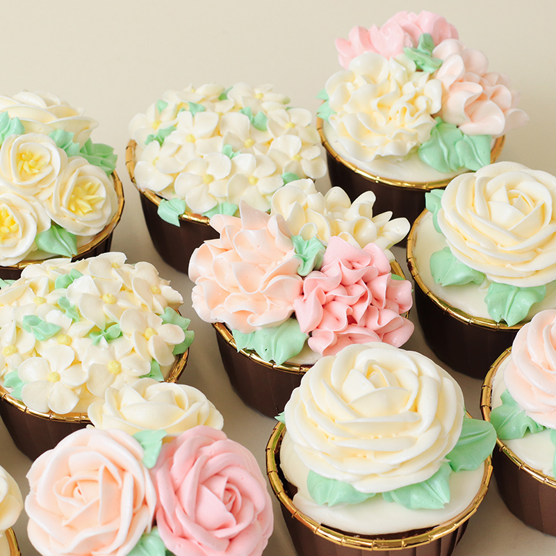 Buttercream Floral Cupcakes