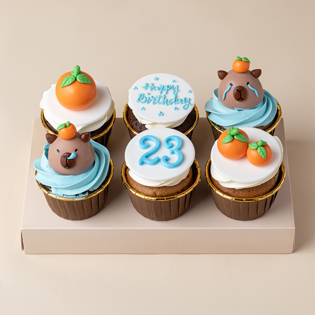 Capybara with Oranges Cupcakes