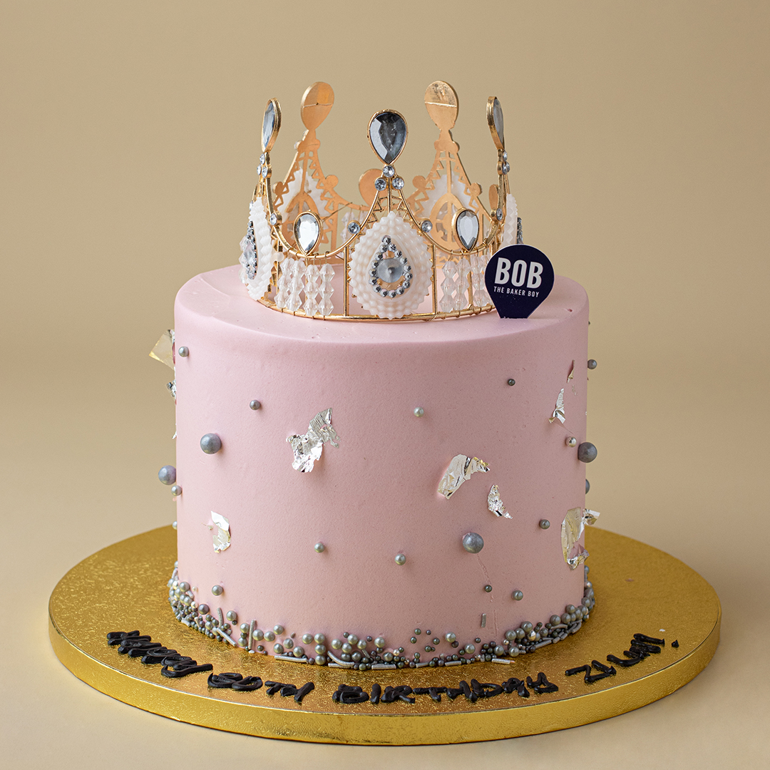Classy Queen's Crown Cake in Pink