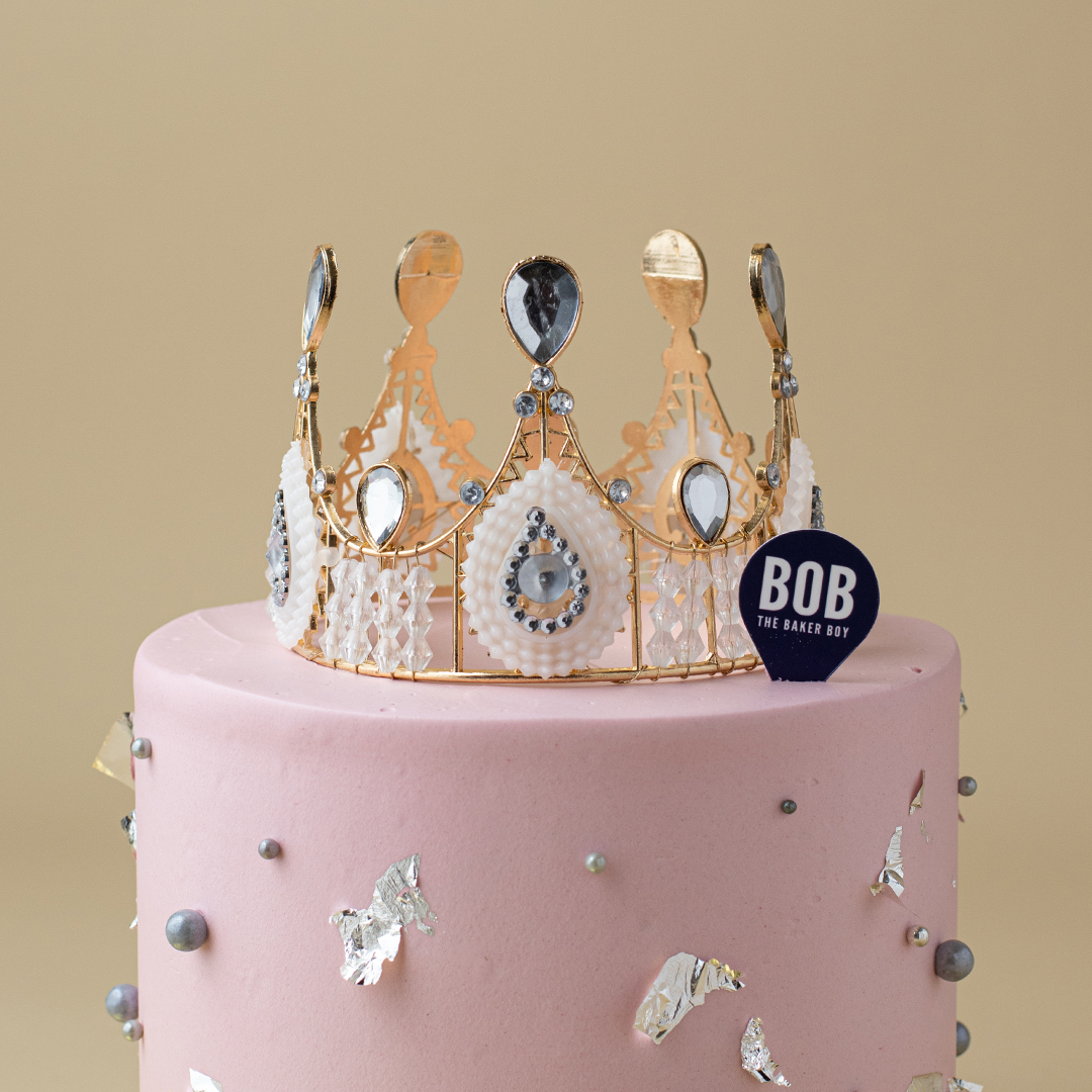 Classy Queen's Crown Cake in Pink