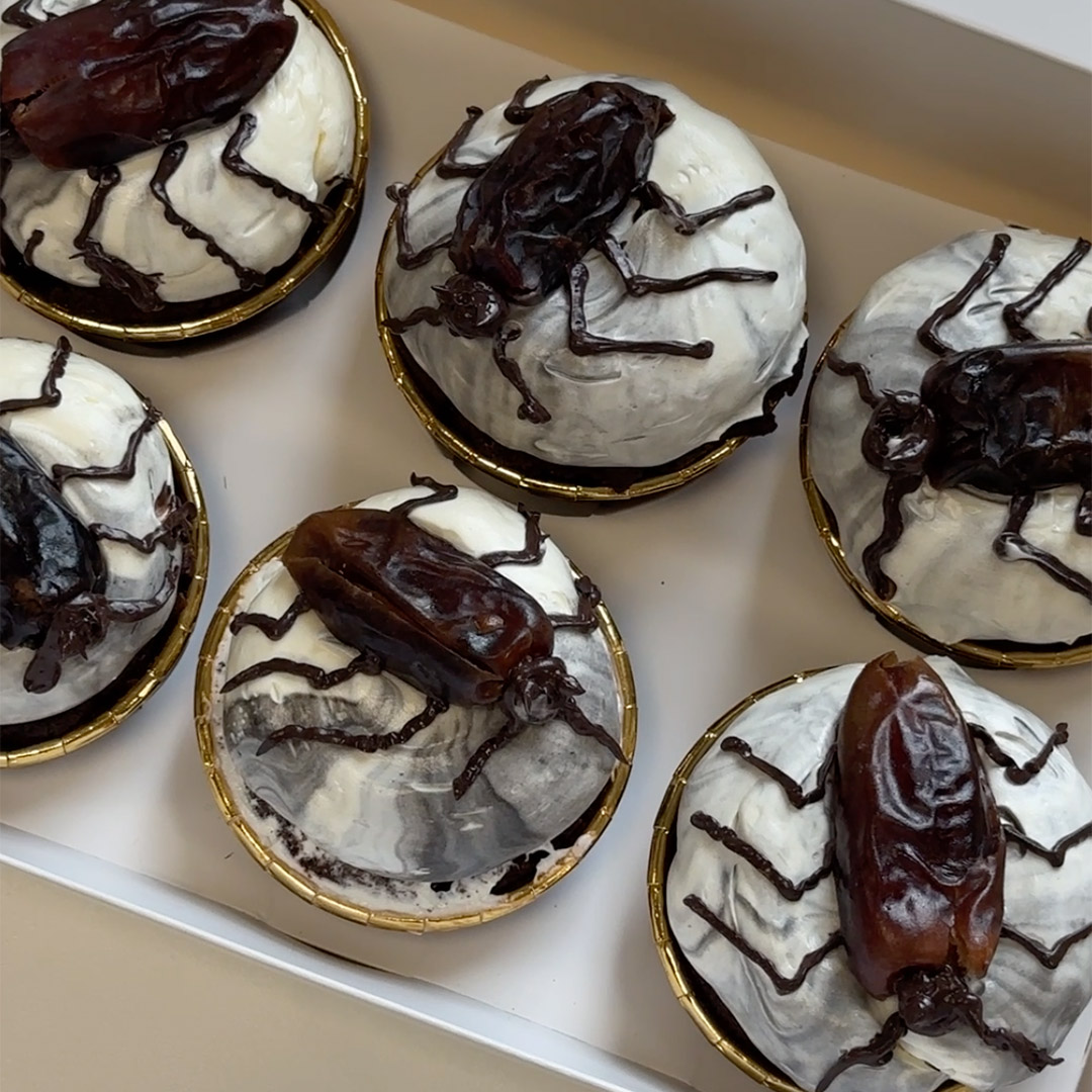 Cockroach Cupcakes