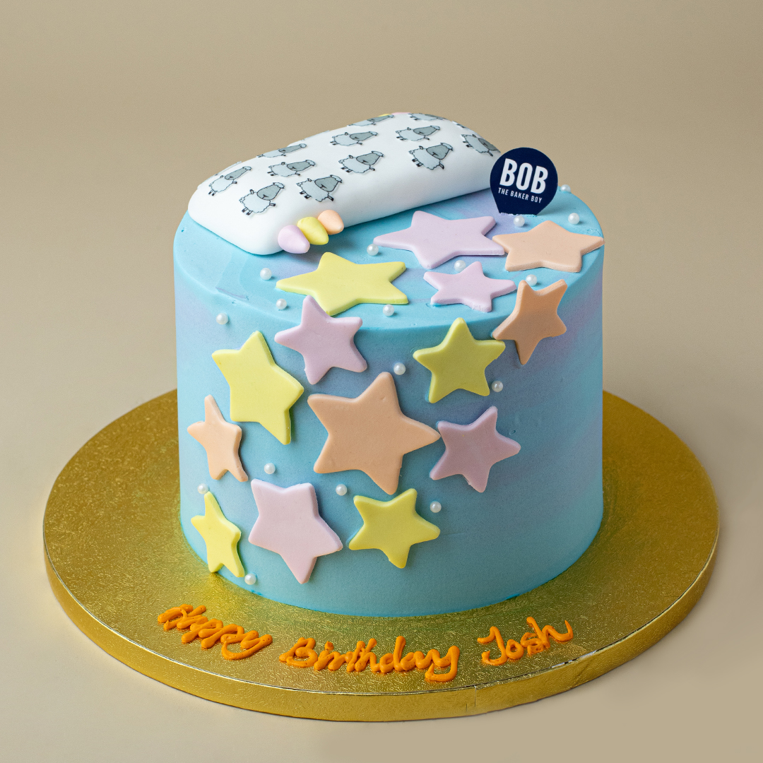 Moo Moo Cow Pillow Cake in Paddlepop