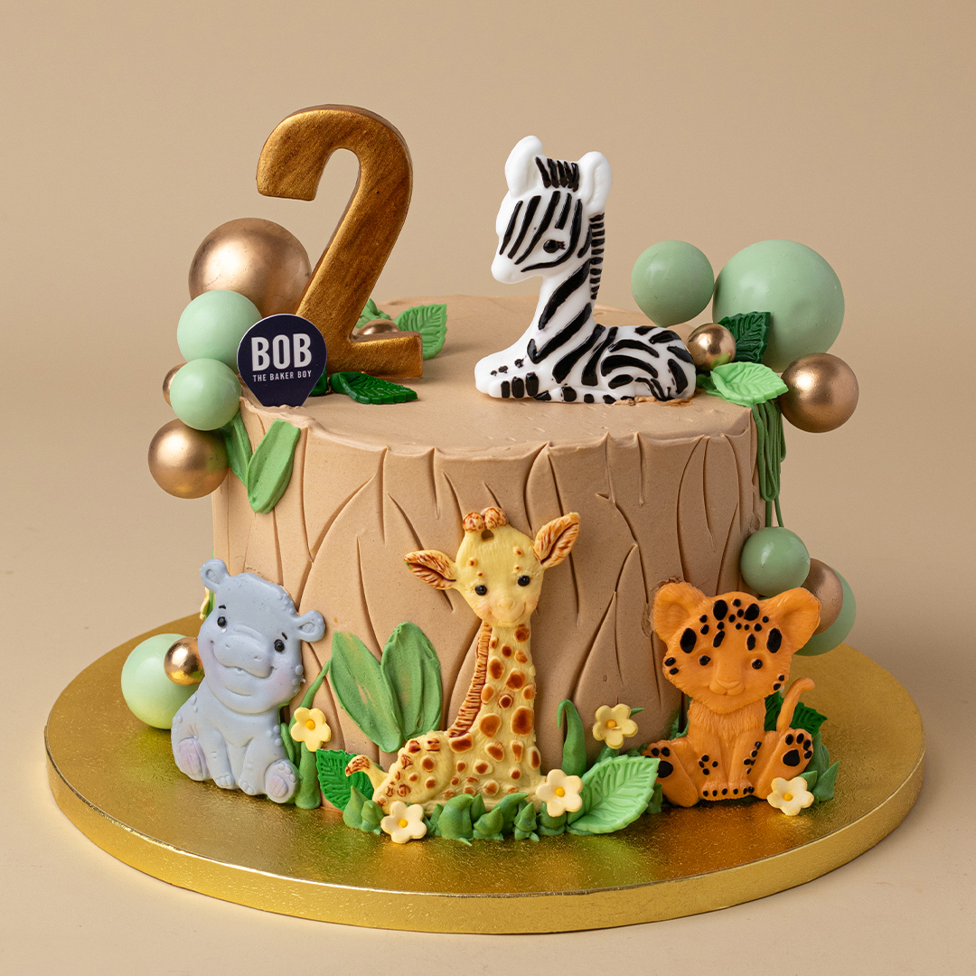 2D Safari Animals with Leaves Cake