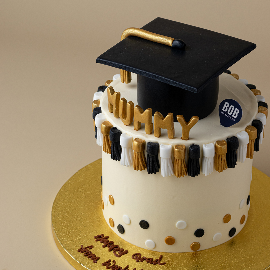 3D Celebration Graduation Hat Cake