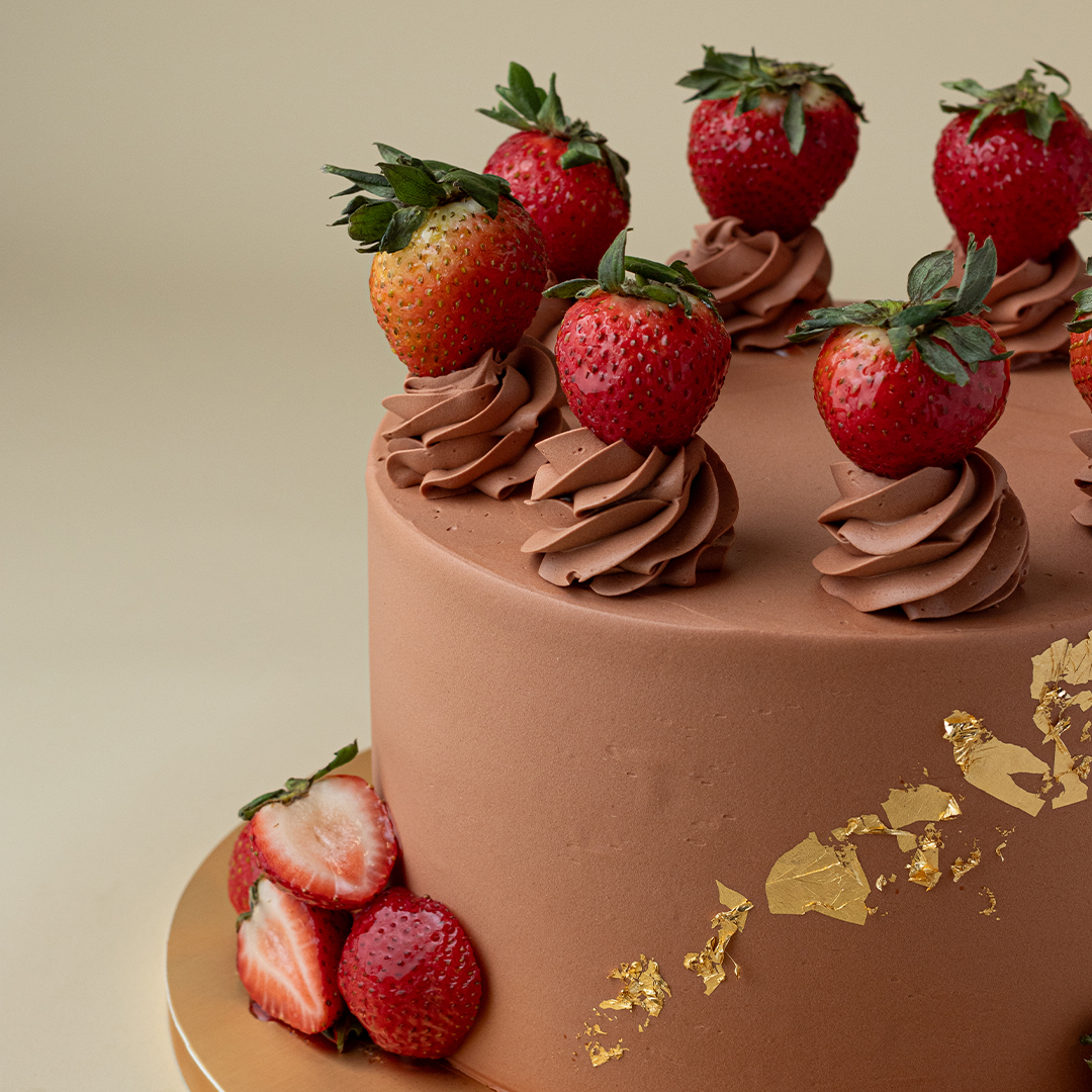 Chocolate Kissed Strawberry Cake