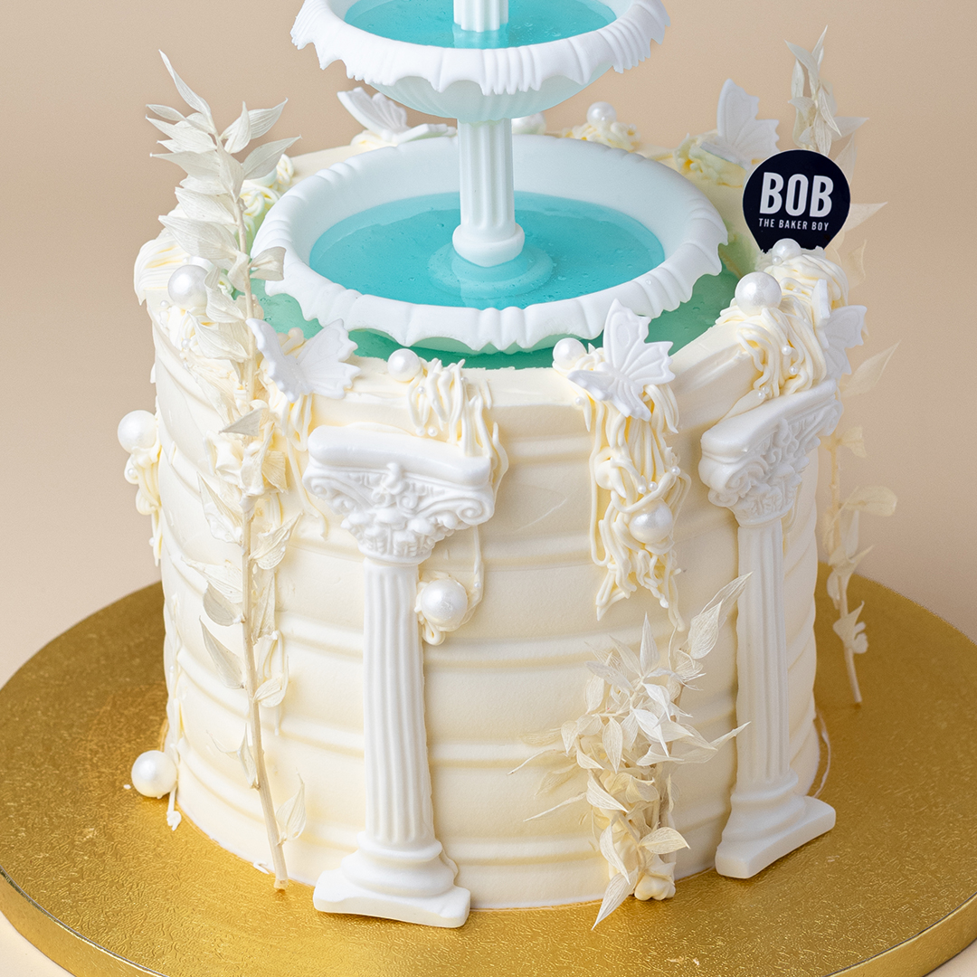 Dainty Wishing Well Cake