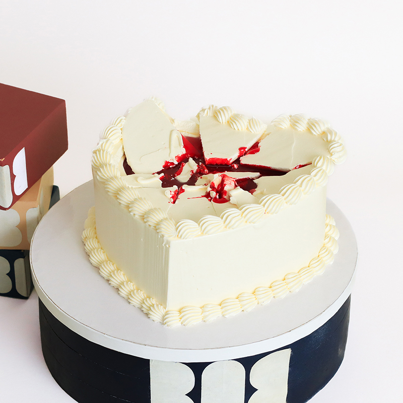 Heart Shaped TS Blank Space Cake