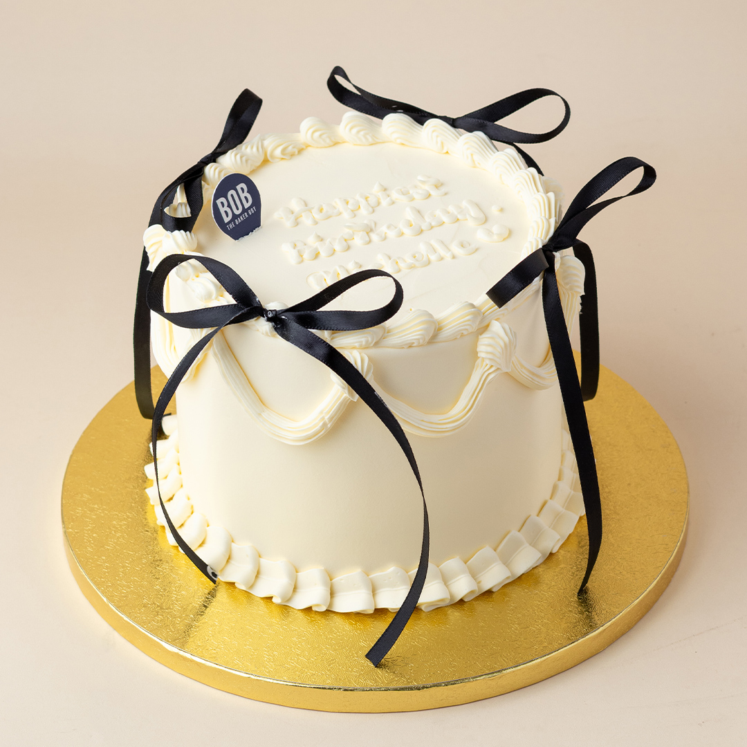 Korean Coquette Style Cake