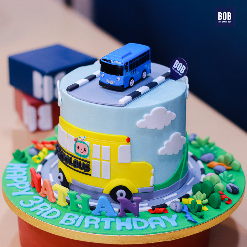 Taiyo Bus x Cocomelon School Bus Cake